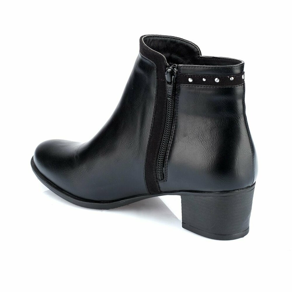 Women's Zipped Black Boots