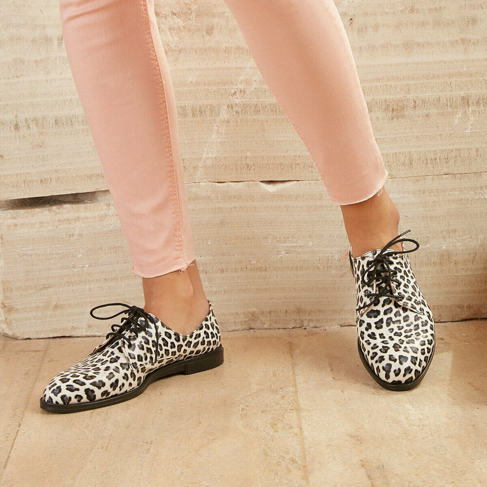 Women's Leopard Patterned White Babette