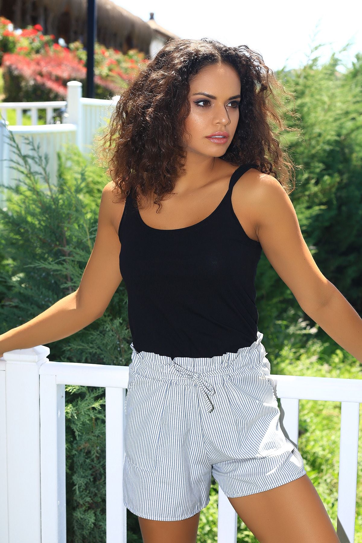 Women's Elastic Waist Striped Shorts