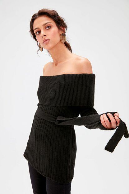 Women's Off Shoulders Belted Black Tricot Sweater