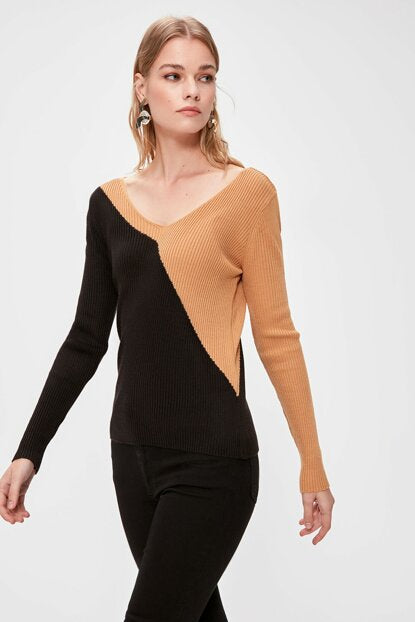Women's Color Block Black Tricot Sweater