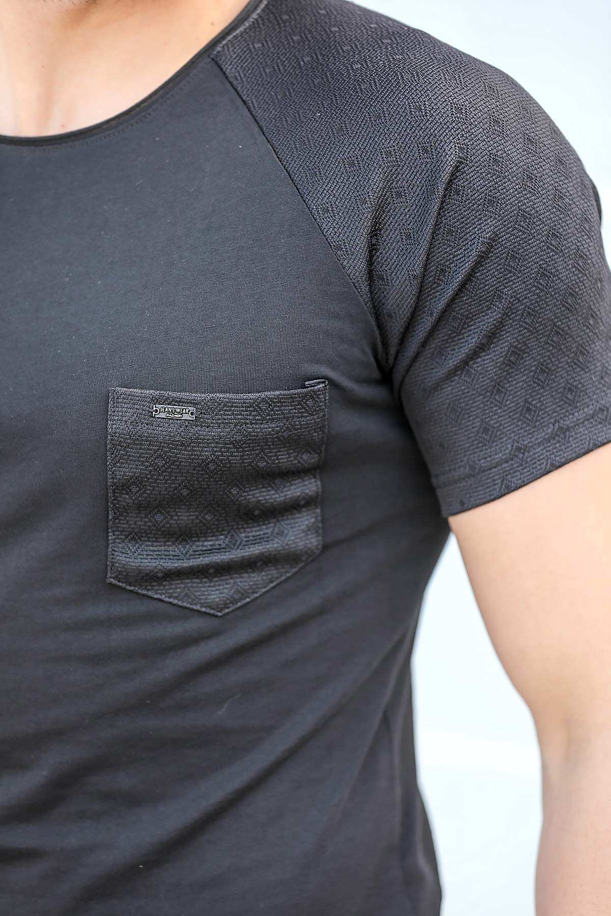 Men's Pocket Black T-shirt