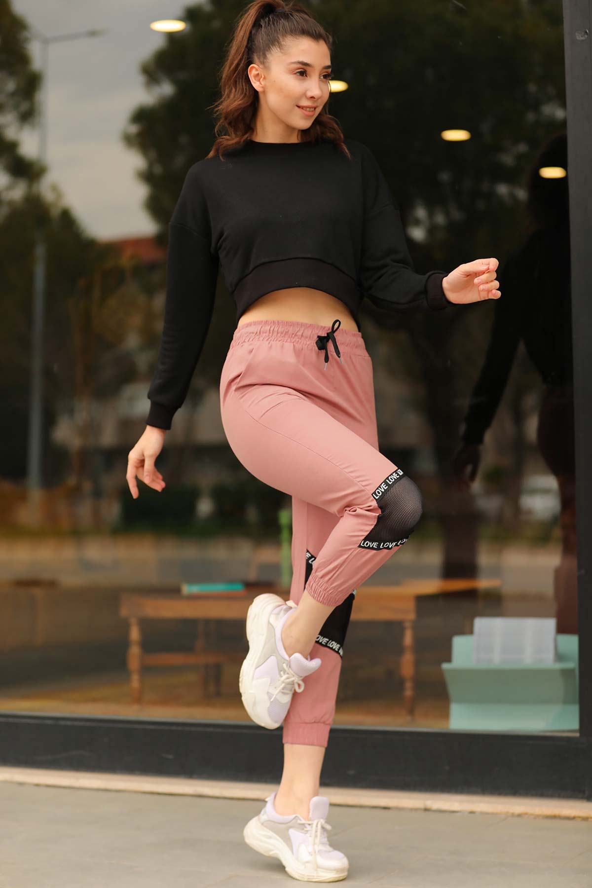 Women's Elastic Legs Powder Rose Sweatpants