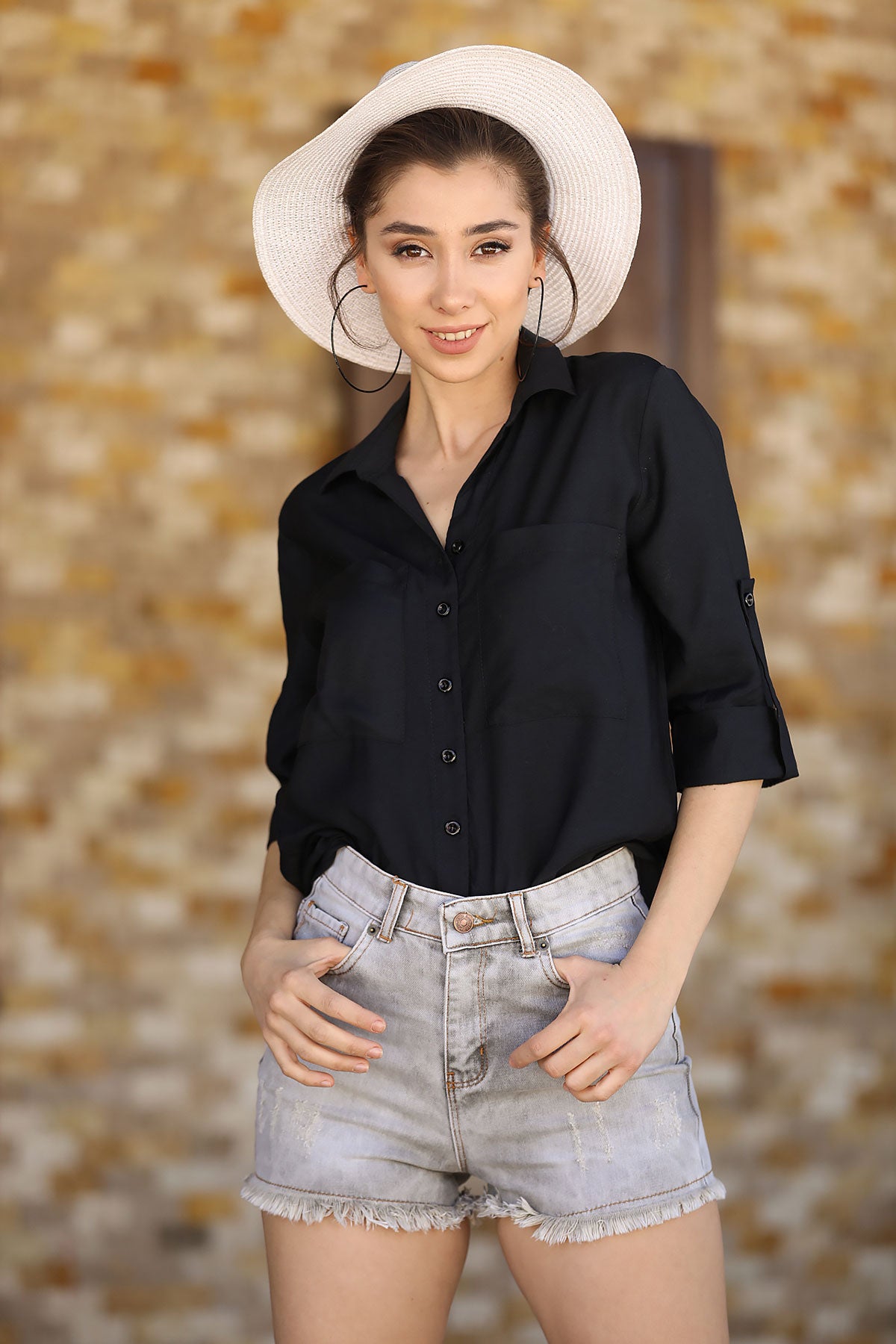 Women's Fringed Hem Grey Denim Shorts