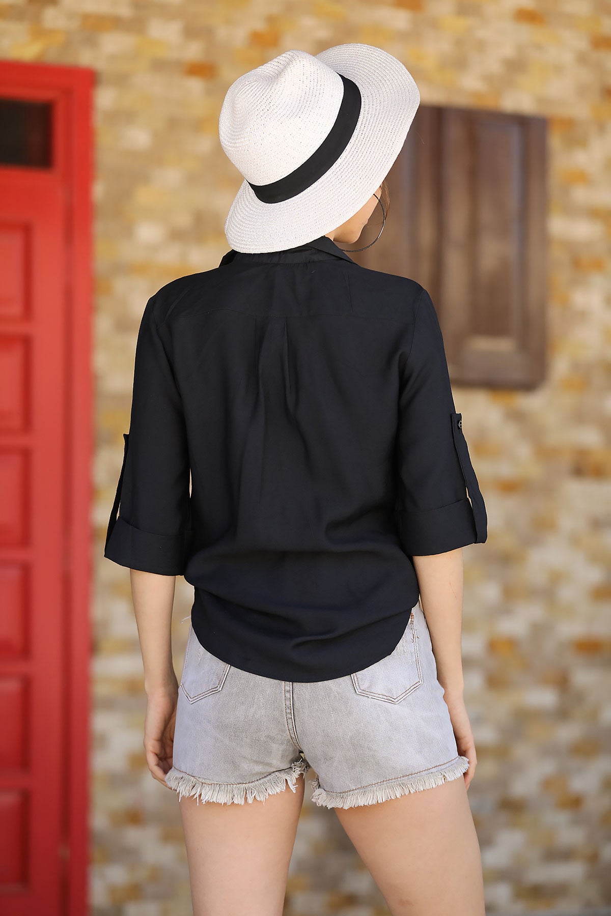 Women's Fringed Hem Grey Denim Shorts