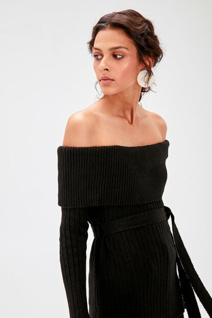 Women's Off Shoulders Belted Black Tricot Sweater