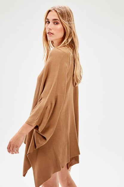 Women's Oversize V Neck Camel Tricot Sweater