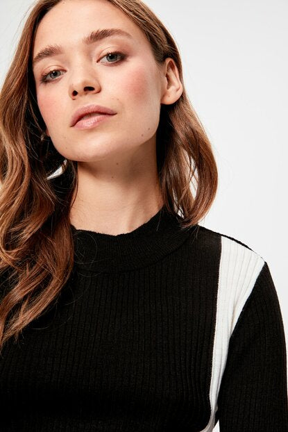 Women's Stripe Detail Black Tricot Sweater