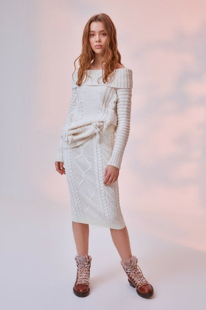 Women's Ecru Tricot Skirt