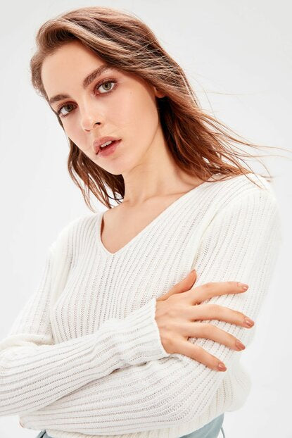 Women's Back Detail Ecru Tricot Sweater