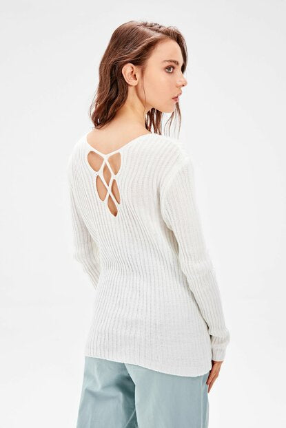 Women's Back Detail Ecru Tricot Sweater