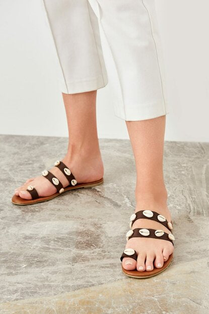 Women's Sea Shell Detail Brown Slippers