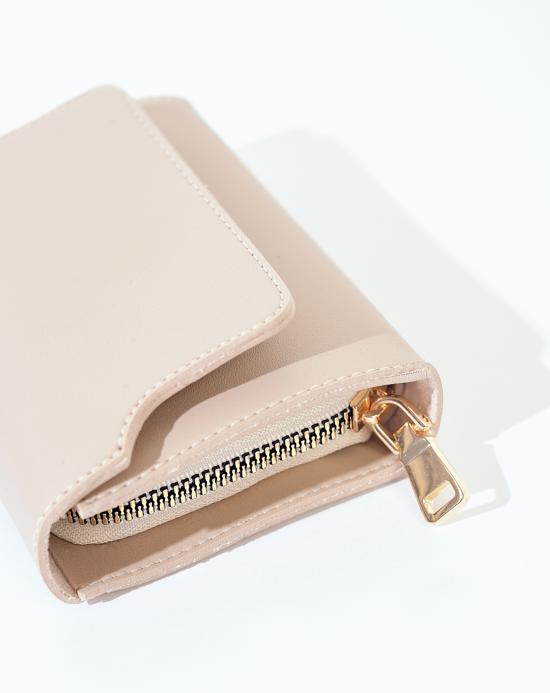 Women's Zipped Beige Wallet