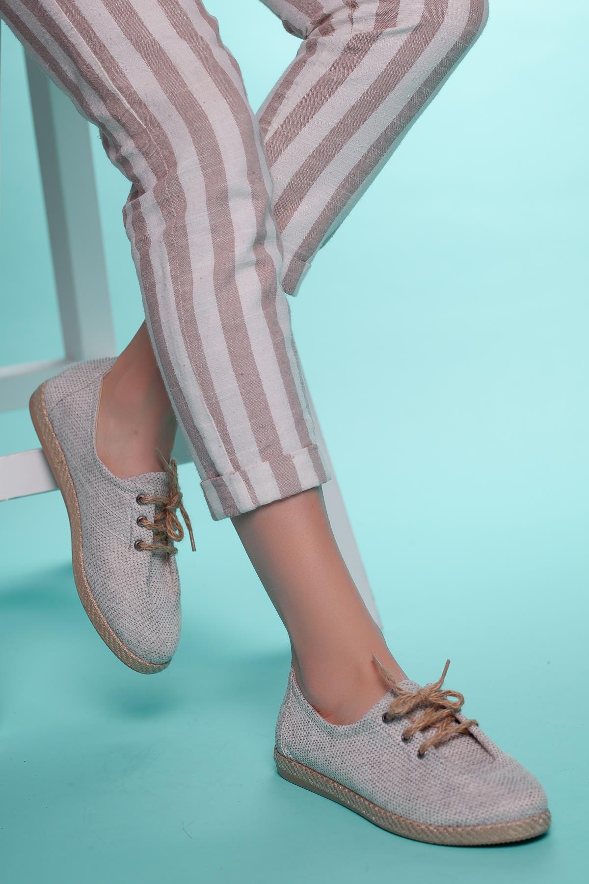 Women's Lace-up Casual Shoes