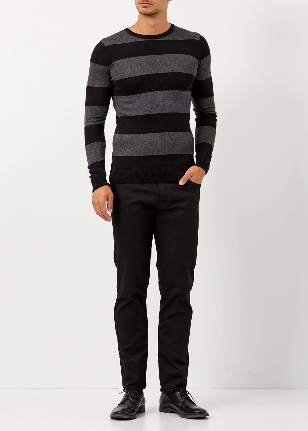 Men's Slim Fit Black Light Pullover